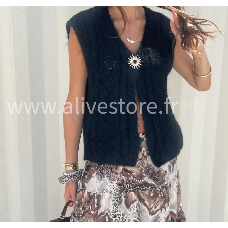 Gilet Isla femme – disponible en gris, marron, rose et noir – ALIVE STORE