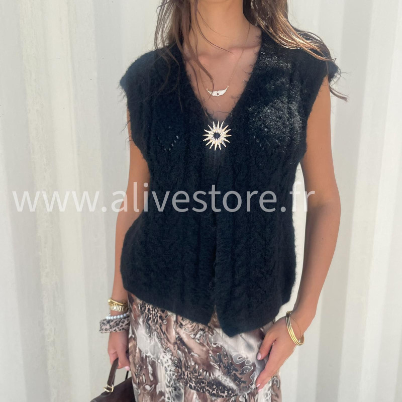 Gilet Isla femme – disponible en gris, marron, rose et noir – ALIVE STORE