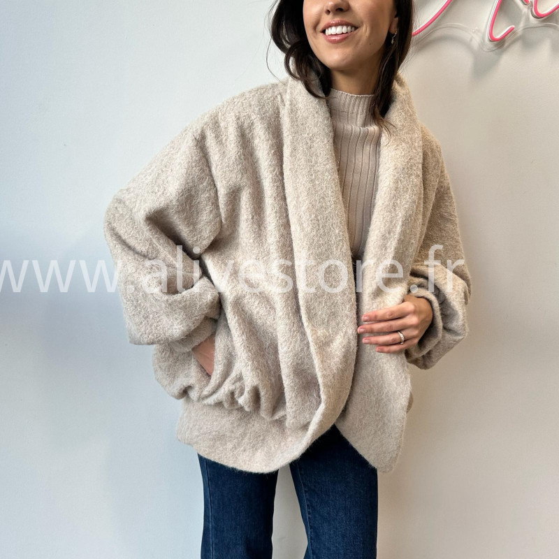 Veste Naya oversize effet fourrure femme – Alive Store