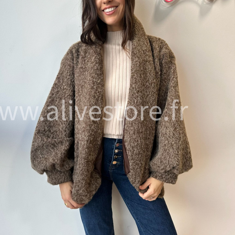 Veste Naya oversize effet fourrure femme – Alive Store
