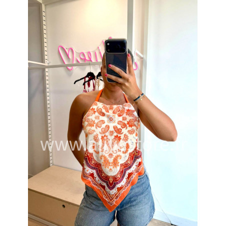 TOP LÉANA DOS NU