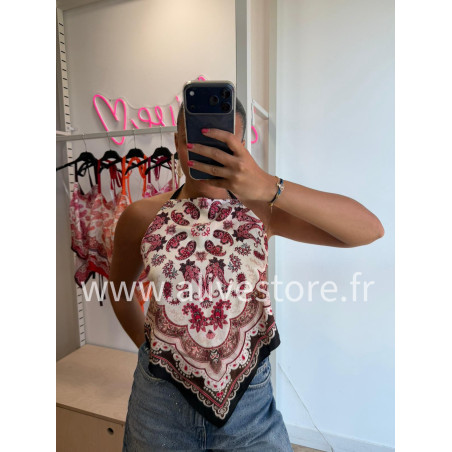 TOP LÉANA DOS NU